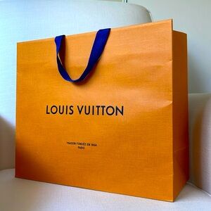 Sturdy Louis Vuitton Packaging Bag